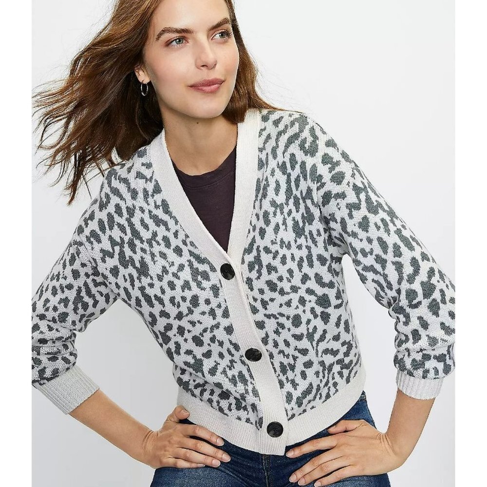 New LOFT Cropped Leopard Print V-Neck Cotton Cardigan Size XXS Petite